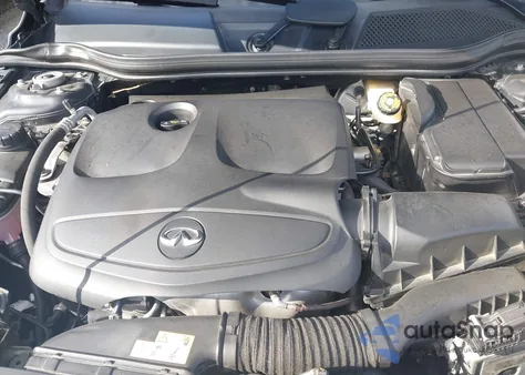 2018 Infiniti Qx30 Essential/Luxe/Luxury/Premium z USA, uszkodzony, nr VIN SJKCH5CR4JA040264